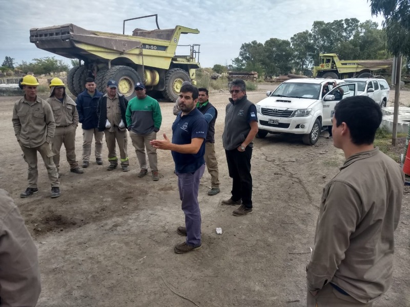AOMA de paro por despidos en cantera Galasur